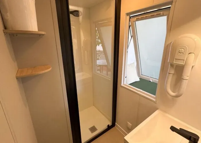 مكان تخييم De La Clape Village - Maeva