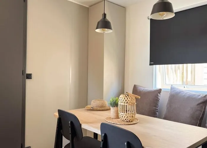 مكان تخييم De La Clape Village - Maeva 5*