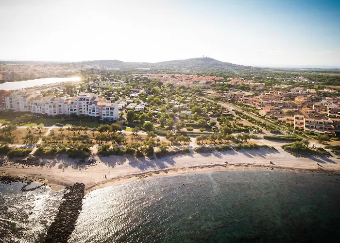 De La Clape Village - Maeva Кемпінг 5*