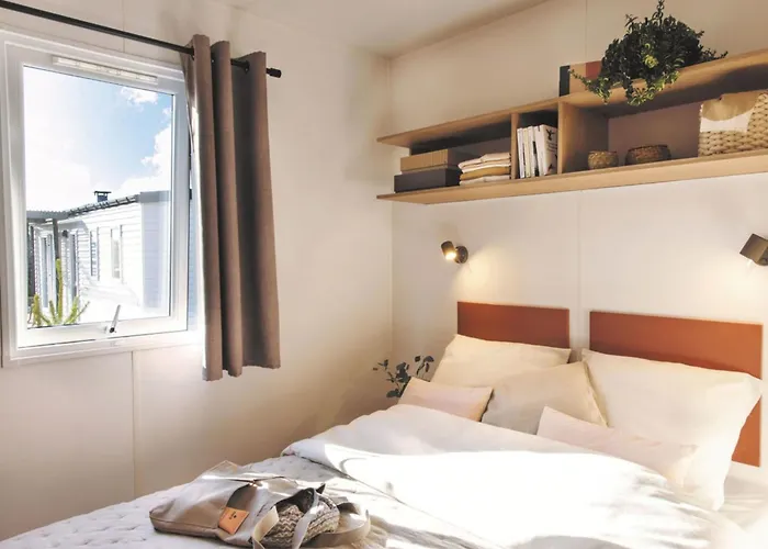 Кемпінг De La Clape Village - Maeva